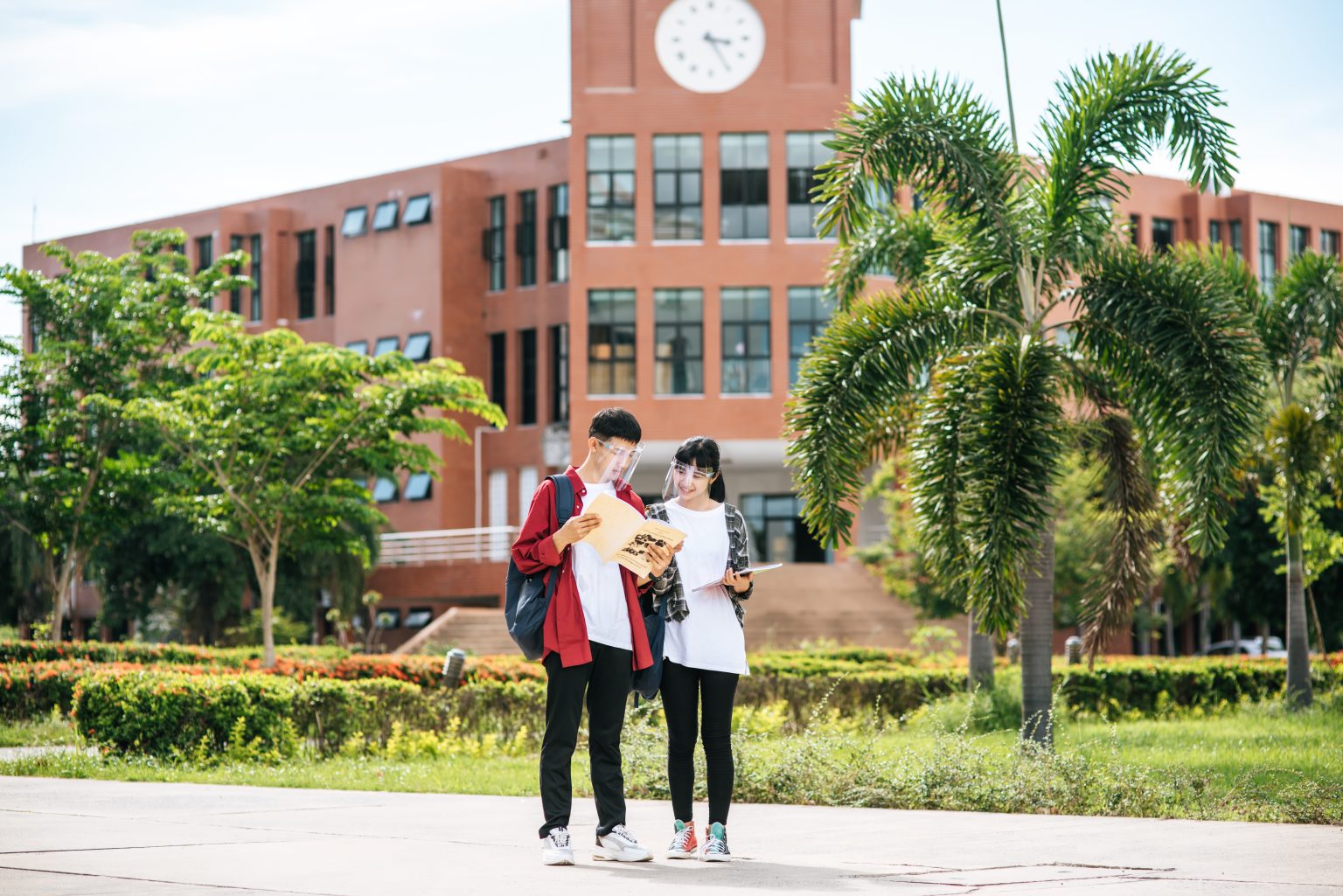 jjm medical college mbbs fees